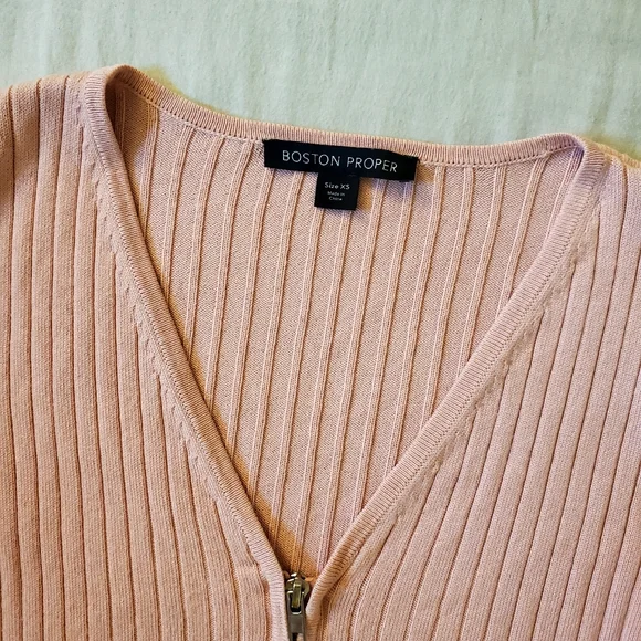 Boston Proper XS Pink Ribbed Knit Ruffled Peplum Zipper Front Cardigan - Picture 6 of 9